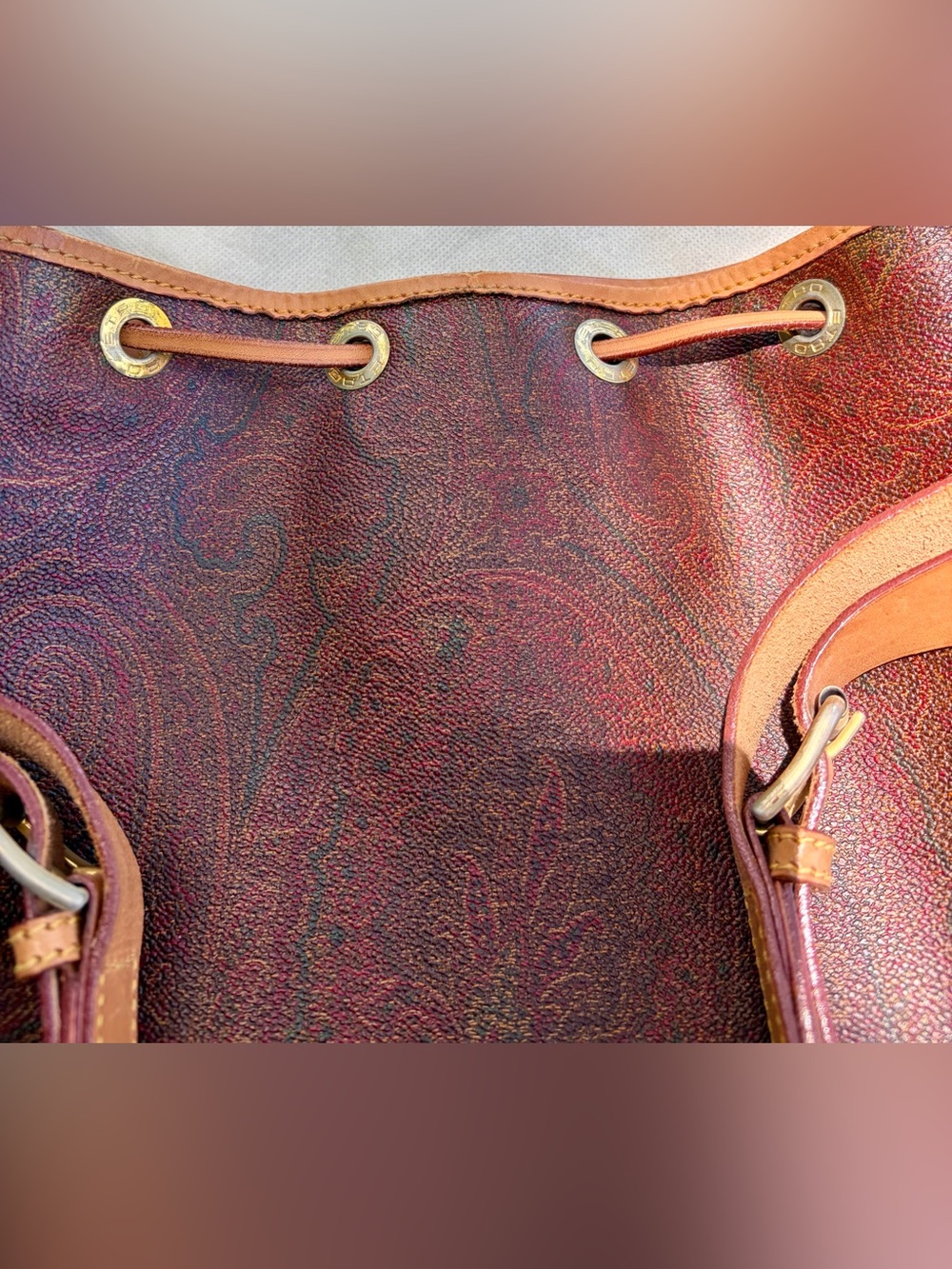 Vtg. ETRO MILANO RED PAISLEY Coated Canvas and Leather Adjustable Shoulder Bag - Picture 11 of 16